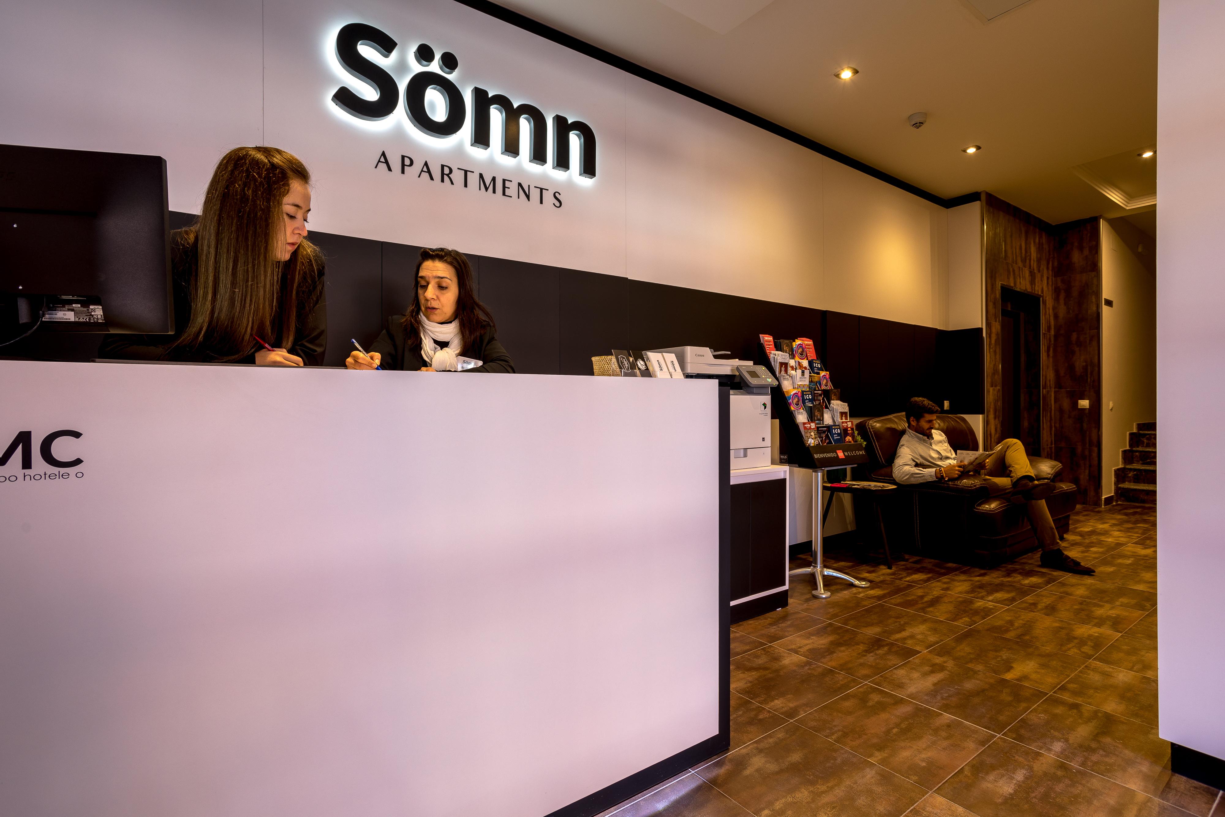 Soemn Apartments Алькала-де-Енарес Екстер'єр фото